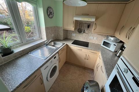 1 bedroom flat to rent, Prices Lane, Reigate RH2