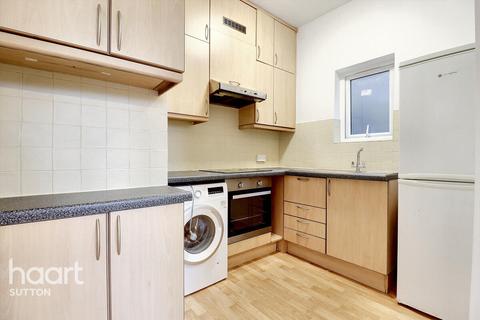 1 bedroom flat to rent, Brighton Road, Sutton