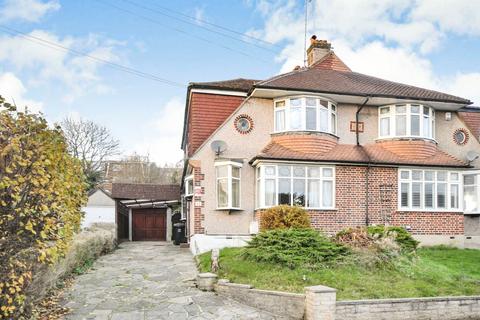 4 bedroom semi-detached house to rent, Courtfield Rise West Wickham BR4