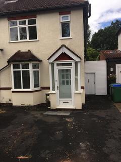 3 bedroom semi-detached house to rent, Stanley Road, Oldbury B68