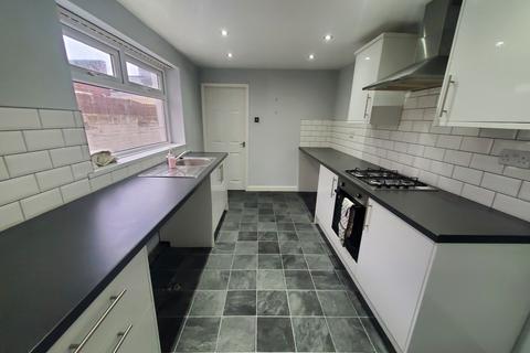 2 bedroom terraced house to rent, Frank Street, Sunderland SR5