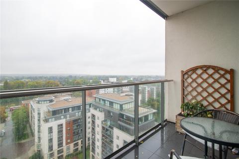 3 bedroom apartment for sale, Pump House Crescent, Brentford, TW8