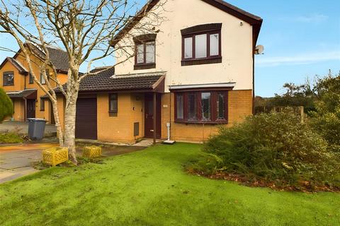 4 bedroom detached house for sale, Willow Lane, Lancaster