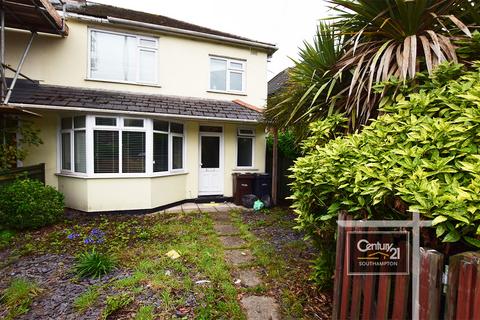 3 bedroom semi-detached house to rent, Botley Road, SOUTHAMPTON SO52