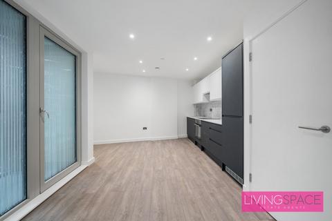 1 bedroom flat to rent, 1a High Mead, Harrow