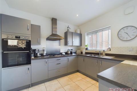 4 bedroom detached house for sale, Prestwich Gardens, Llay, Wrexham