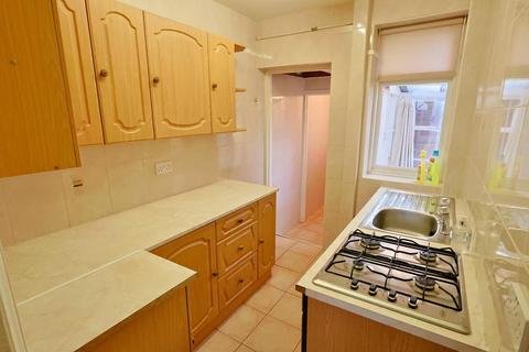 3 bedroom terraced house for sale, Barkers Butts Lane, Coundon, Coventry - NO CHAIN