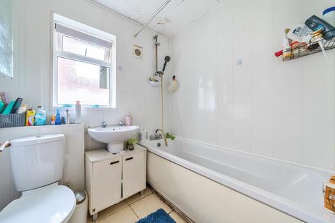 2 bedroom semi-detached bungalow for sale, Banbury,  Oxfordshire,  OX16