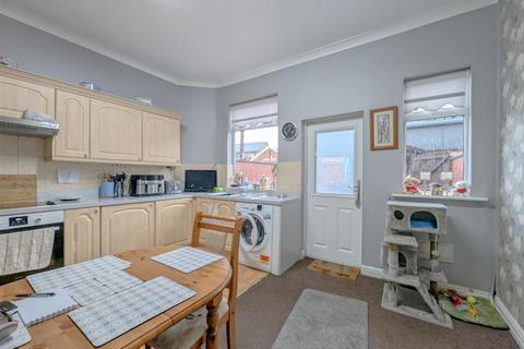 2 bedroom terraced house for sale, Severn Street, Leigh