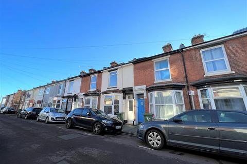 6 bedroom terraced house to rent, Telephone Road