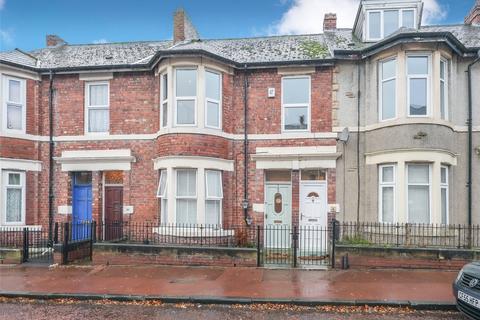 3 bedroom apartment for sale, Rodsley Avenue, Gateshead, NE8