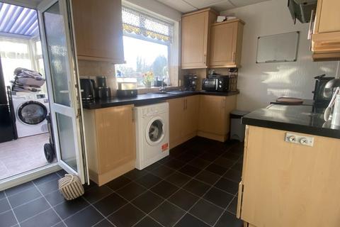 2 bedroom townhouse for sale, Middleton Road, Chadderton