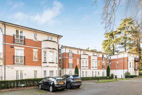 2 bedroom flat to rent, Brookshill Gate, Harrow HA3