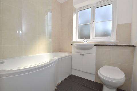 1 bedroom apartment to rent, Wordsworth Mead, Surrey RH1