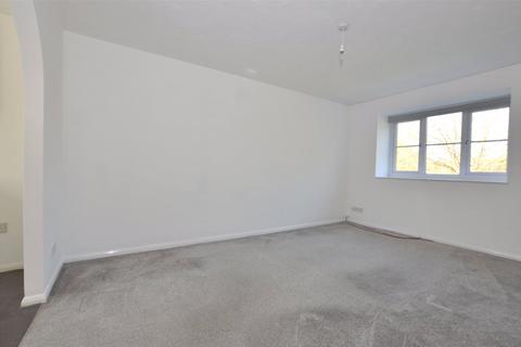 1 bedroom apartment to rent, Wordsworth Mead, Surrey RH1