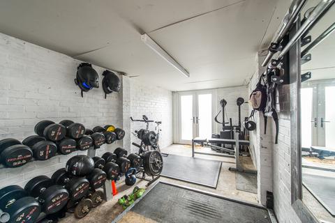 33 Avery Way, Allhallows, Rochester, ME3 9PX