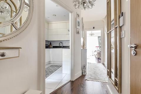 9 Wilkes Close, London, NW7 1FP
