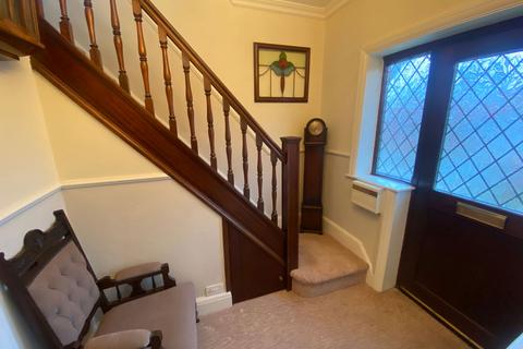 79 Birch Avenue, Chadderton, Oldham, OL1 2QY