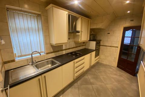 79 Birch Avenue, Chadderton, Oldham, OL1 2QY