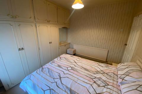 79 Birch Avenue, Chadderton, Oldham, OL1 2QY
