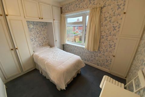 79 Birch Avenue, Chadderton, Oldham, OL1 2QY