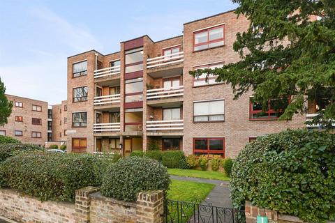 undefined, Kent Avenue, Ealing