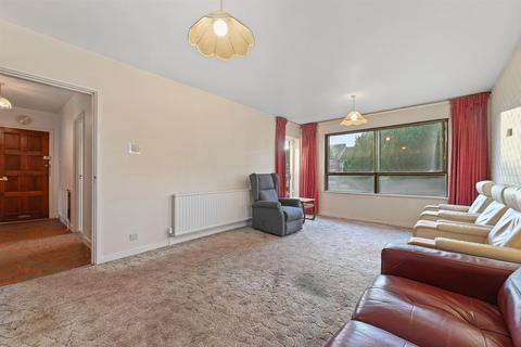 undefined, Kent Avenue, Ealing