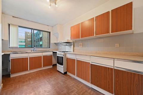 undefined, Kent Avenue, Ealing