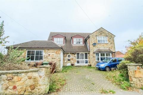 3 bedroom detached house for sale, The Green, Sharlston Common WF4