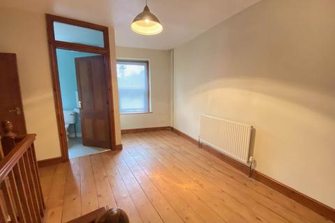 2 bedroom house to rent, Christchurch Street East, Frome, Somerset