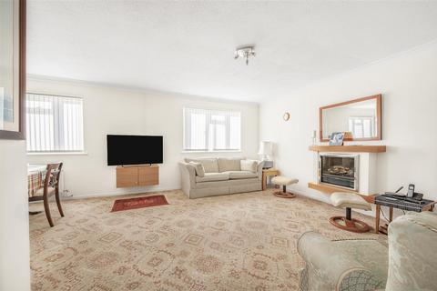 115 North Way, Seaford, BN25 3JW