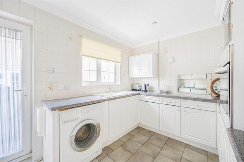 115 North Way, Seaford, BN25 3JW