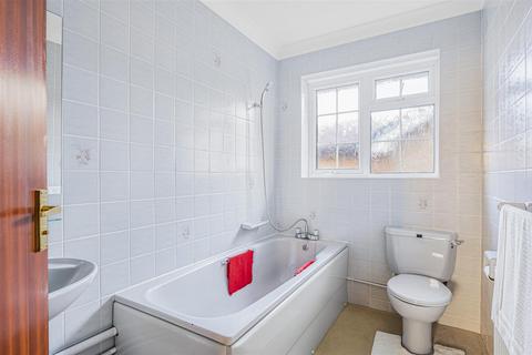 115 North Way, Seaford, BN25 3JW