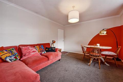 2 bedroom maisonette for sale, Neville Close, Andover