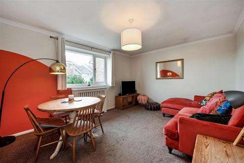 2 bedroom maisonette for sale, Neville Close, Andover