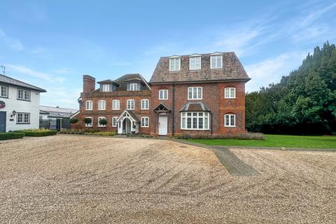 Flat 3, Pell House High Road, Fobbing, Stanford-le-hope, SS17 9JJ