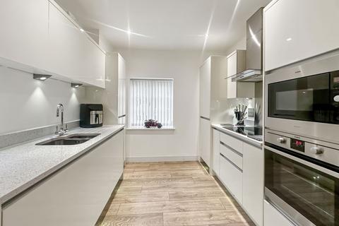 Flat 3, Pell House High Road, Fobbing, Stanford-le-hope, SS17 9JJ
