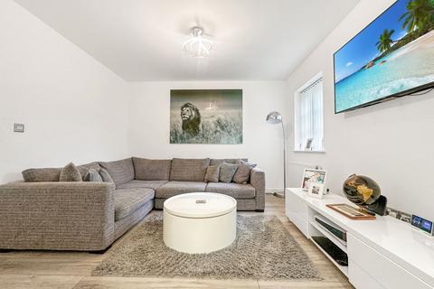 Flat 3, Pell House High Road, Fobbing, Stanford-le-hope, SS17 9JJ
