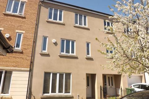 8 bedroom terraced house to rent, Jekyll Close, Bristol BS16