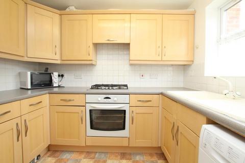 4 bedroom terraced house to rent, Casson Drive, Bristol BS16