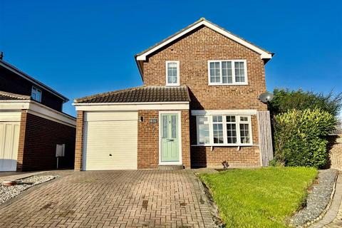 3 bedroom detached house for sale, Truro Close, Darlington