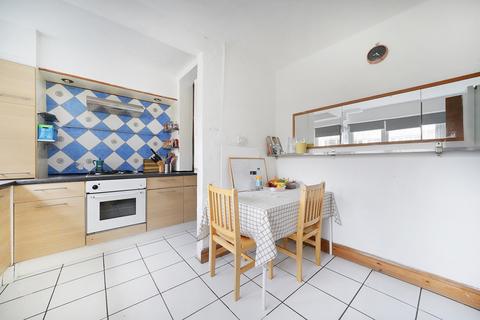 3 bedroom house for sale, Barrington Court, Gospel Oak, NW5