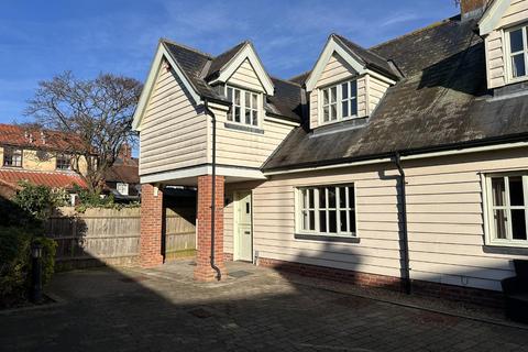 3 bedroom house to rent, Quayside Mews, Maldon