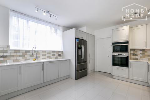 4 bedroom flat to rent, North Gate, St. John's Wood, NW8