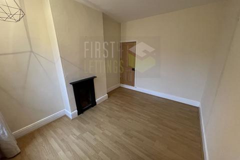 3 bedroom terraced house to rent, Lorne Road, Leicester LE2