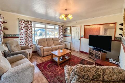 57 Belgrave Road, Fairbourne, LL38 2BQ