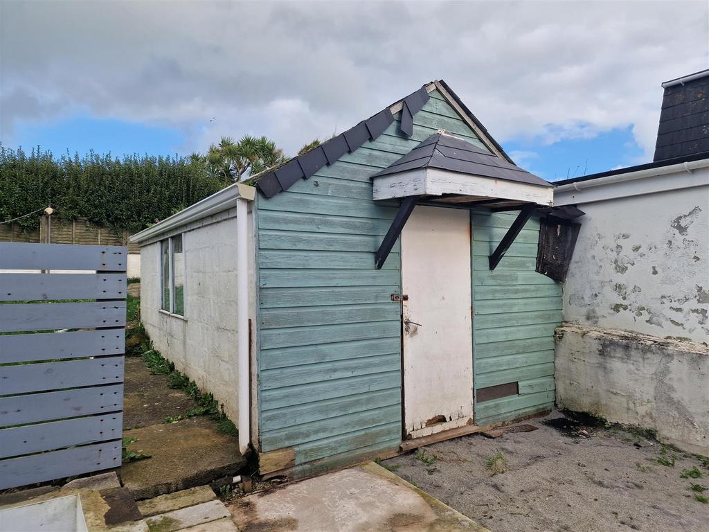 Garage Workshop.