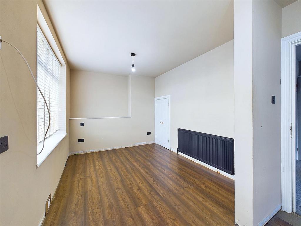 Front Bedroom.