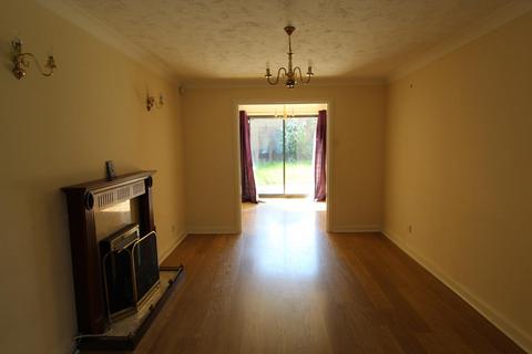 3 bedroom detached house to rent, Edison Square, Shenley Lodge