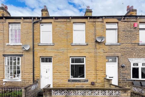 3 bedroom terraced house to rent, Pearl Street, Batley